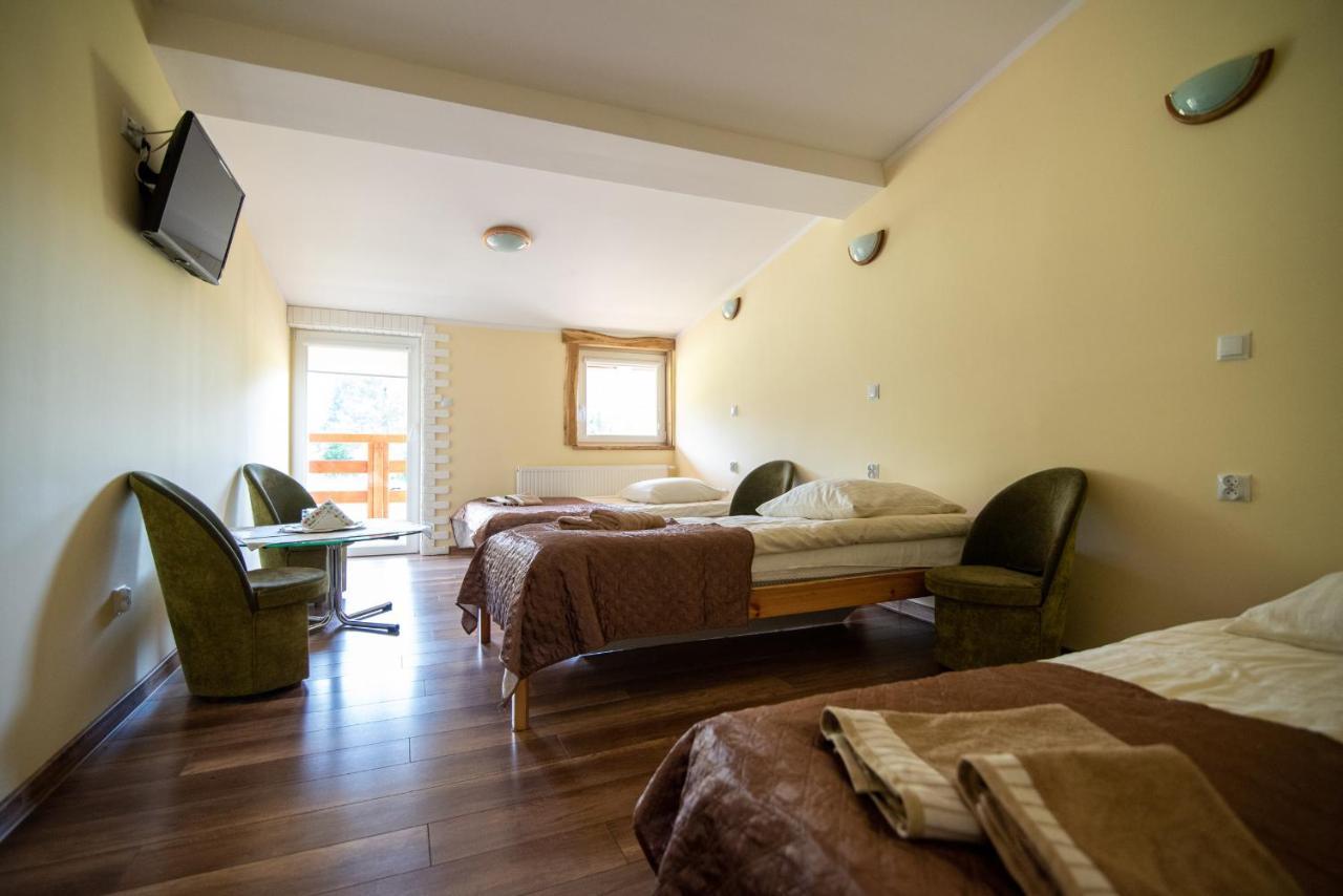 Gosciniec Pod Debem Villa Wilimy Buitenkant foto