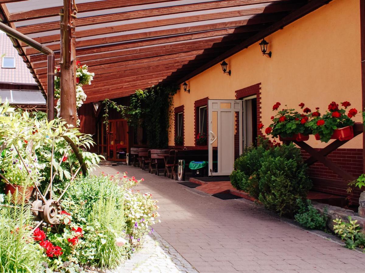 Gosciniec Pod Debem Villa Wilimy Buitenkant foto